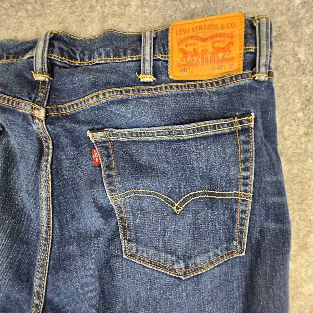 Levi's 541 Athletic Taper Mens 40x32 Blue Denim Stretch Jeans Faded